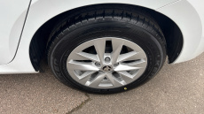 Skoda Fabia 1.0 MPI 80 SE Comfort 5dr Petrol Hatchback